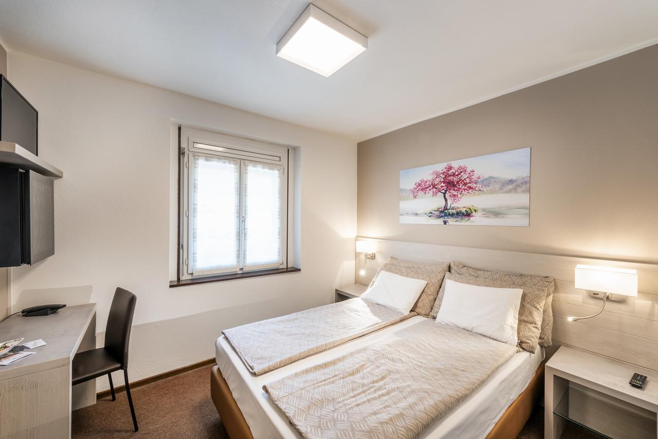 Albergo Ristorante Svizzero Capolago Zewnętrze zdjęcie